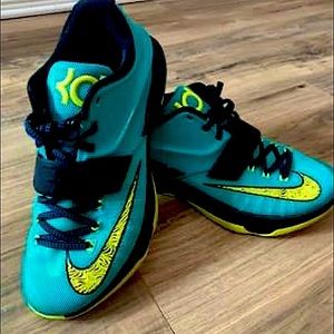 Nike KD 7 uprising hyper jade, volt-black Size 8.5